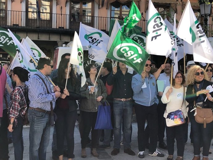 Concentración de CSIF ante la Delegación del Gobierno en Toledo