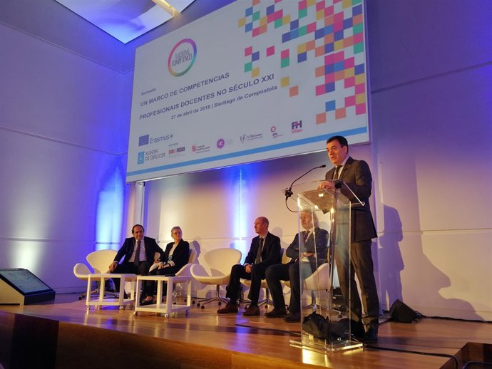 Román Rodríguez en la clausura del 'Marco Común de Competencias Docentes'