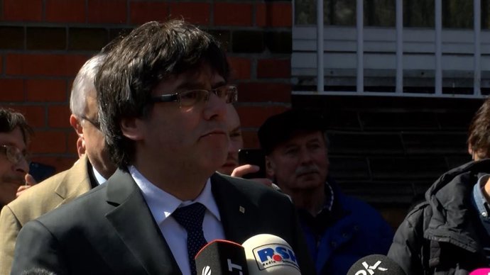 El expresidente de la Generalitat, Carles Puigdemont, declara tras su salida de 