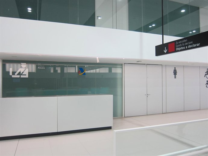 Aduanas del aeropuerto de Corvera