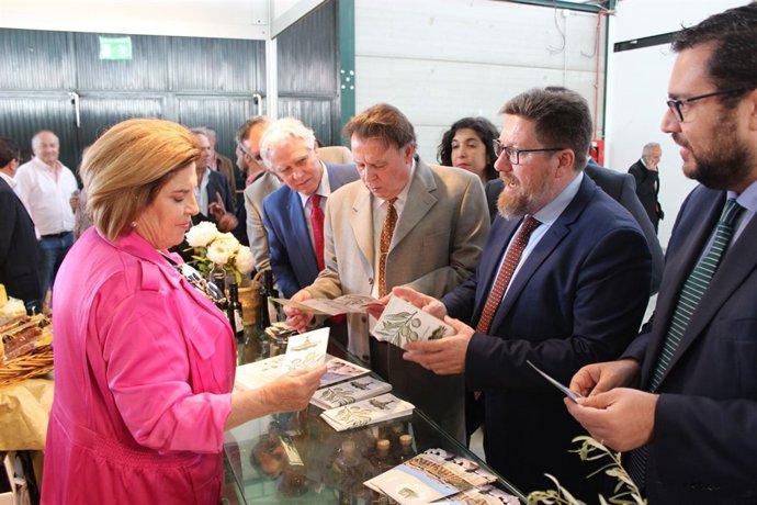 Sánchez Haro en la feria del aceite Sierra de Cádiz 'Olivera'