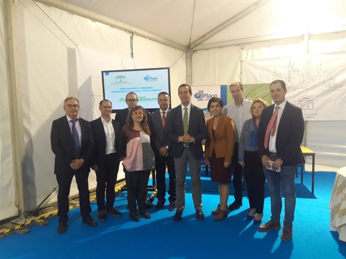 Firma de la adhesión Saint Globain Placo al programa de la Junta