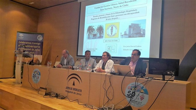 Acto 20 aniversario de rehabilitación oral en Hospital de Jerez