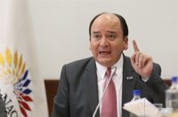 Ecuador destituye al fiscal general Carlos Baca Mancheno