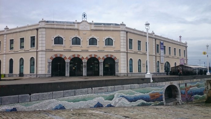 Imagen de Archivo. Casa de venta de pescado en Santurtzi