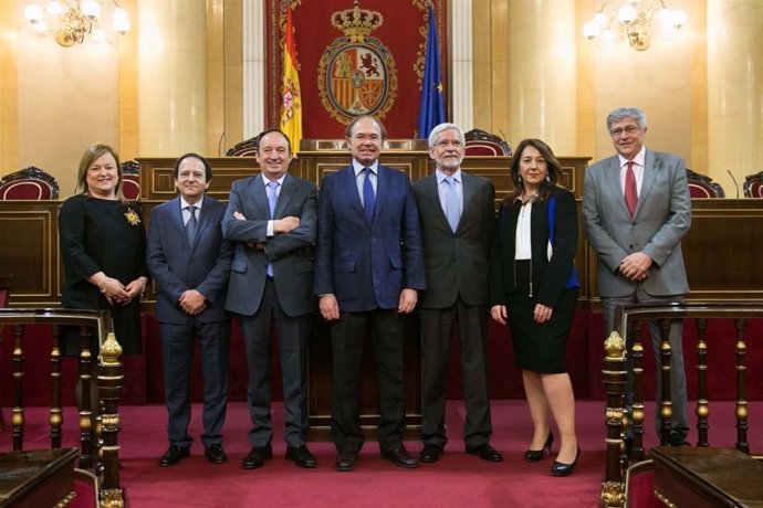 Mesa del Senado en la XII Legislatura
