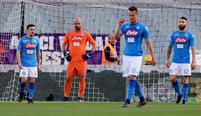 El Nápoles dice adiós a la liga goleado por la Fiorentina