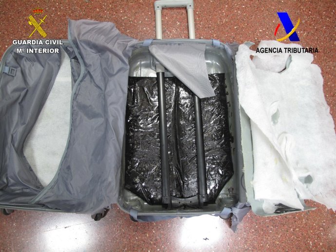 Equipaje en el que se intentaba ocultar heroína