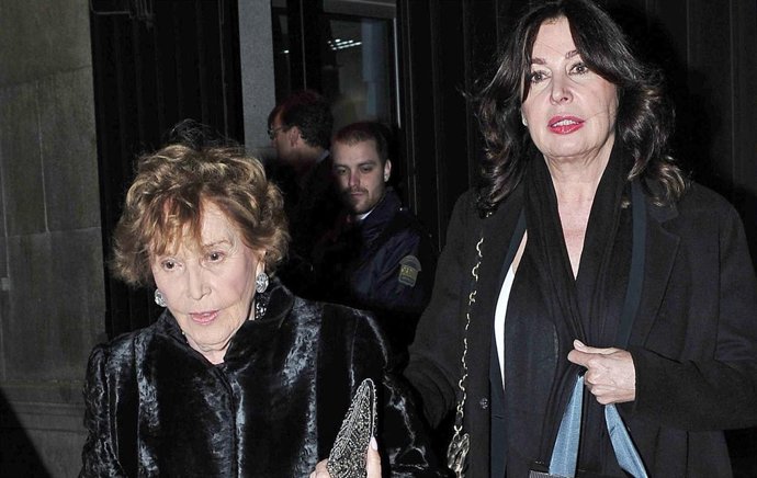 CARMEN MARTÍNEZ BORDIÚ CON CARMEN FRANCO