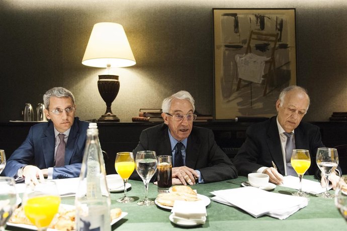 Jordi Mercader Barata, Jordi Mercader Miró y Javier Basáñez