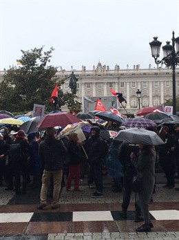 Protesta por la unión del Teatro Real y el Teatro de La Zarzuela