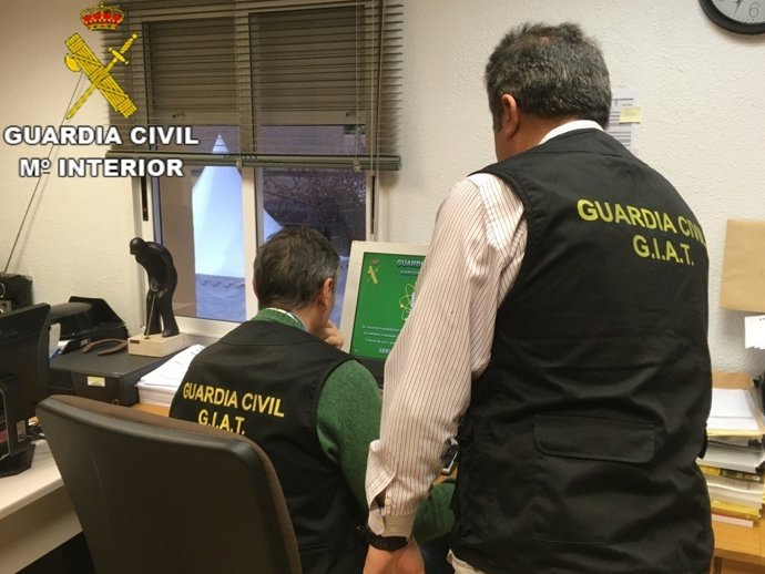 Agentes de la Guardia Civil  