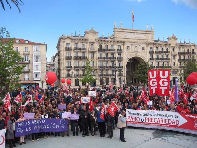 Concentración Primero de Mayo en Santander                         