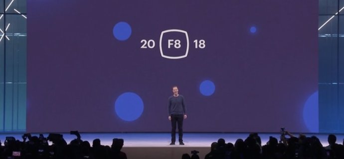 Mark Zuckerberg en la keynote de la conferencia F8 2018