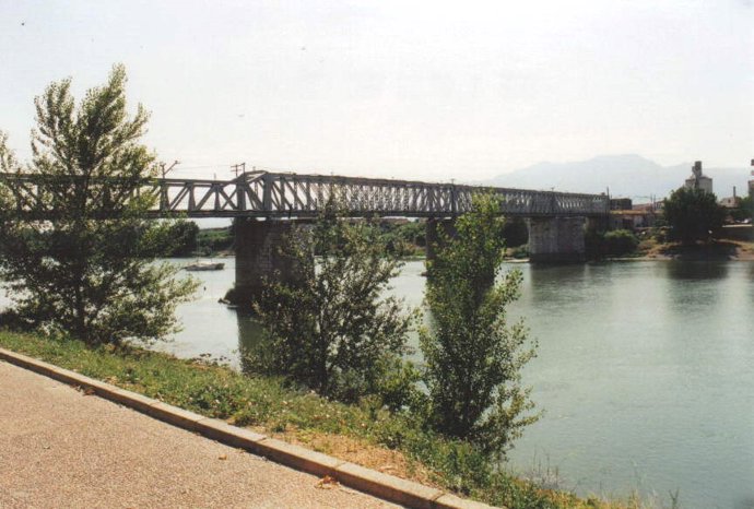 Riu Ebre al seu pas per Tortosa