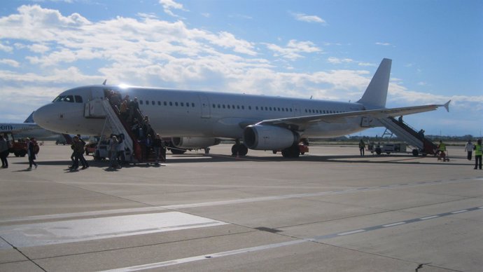 El Aeropuerto de Reus inaugura el vuelo a Tallinn               