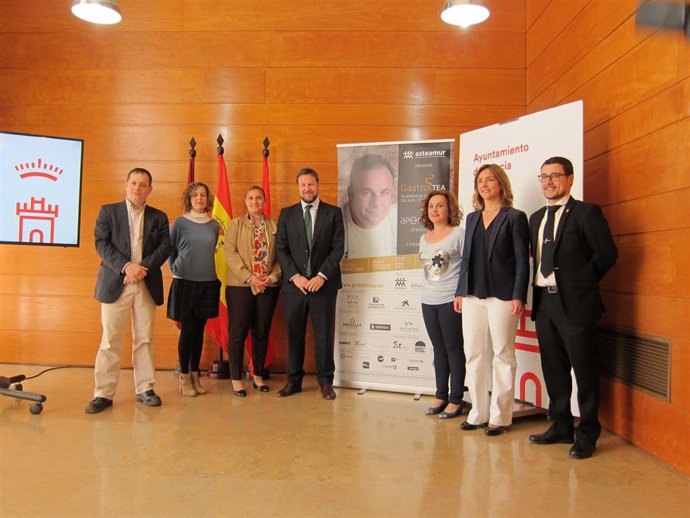 Presentación de la VI Jornada Solidaria GastroTEA                   