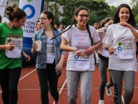 Los alumnos españoles corren por los desplazados y refugiados