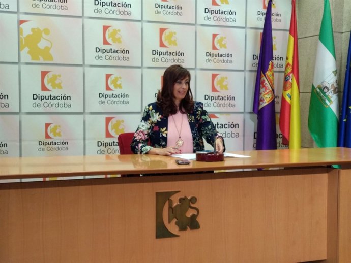 La delegada de Bienestar Social de la Diputación de Córdoba, Felisa Cañete