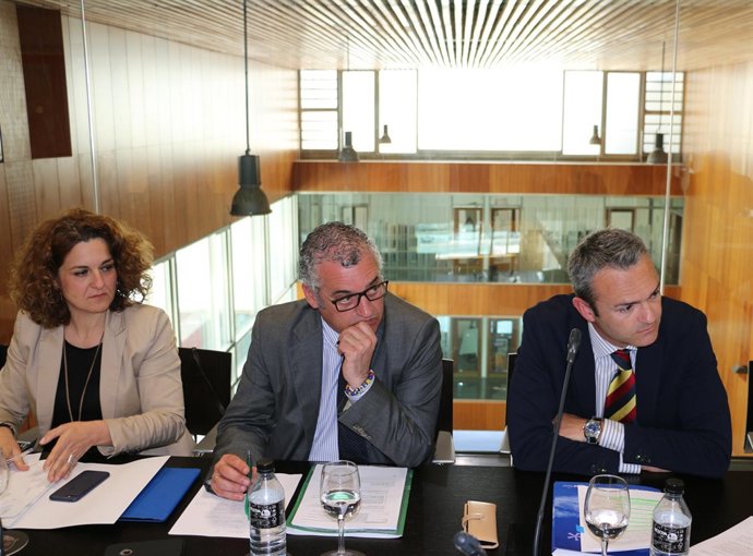 Pilar Serrano, Javier Carnero y Joaquín Rodríguez.