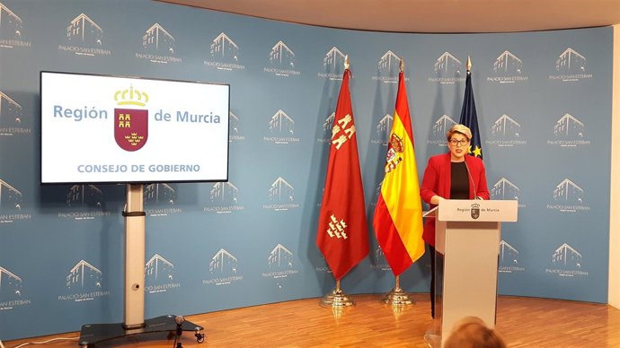 La portavoz del Gobierno regional, Noelia Arroyo, en la rueda de prensa 