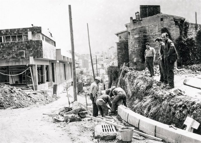 Treballs d'obertura del carrer Trueba (1968)
