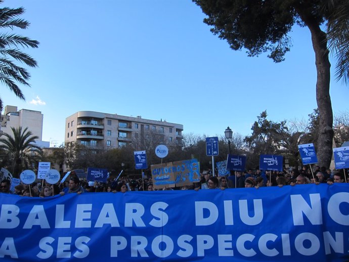 Manifestación en contra de las prospecciones en Palma. Foto de archivo.