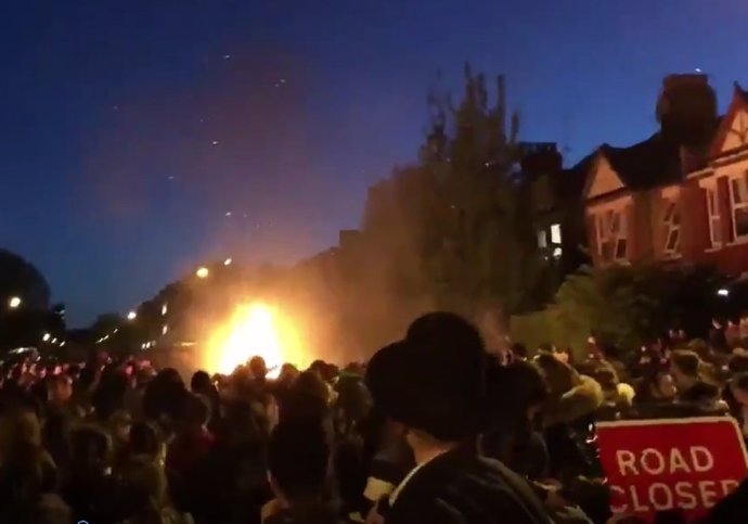 Explosió durant una festa tradicional jueva a Londres