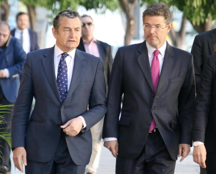 Antonio Sanz junto a Rafael Catalá