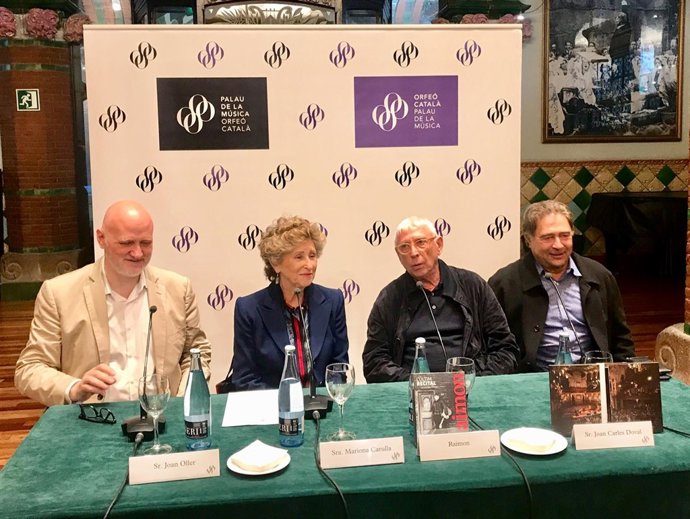 J.Oller (dtor.Palau), M.Carulla (Palau), Raimon (cantante) y J.C.Doval (Picap)