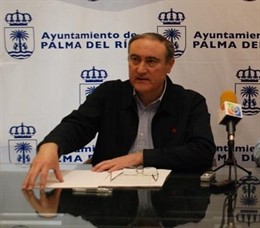 José Antonio Ruiz Almenara en una rueda de prensa