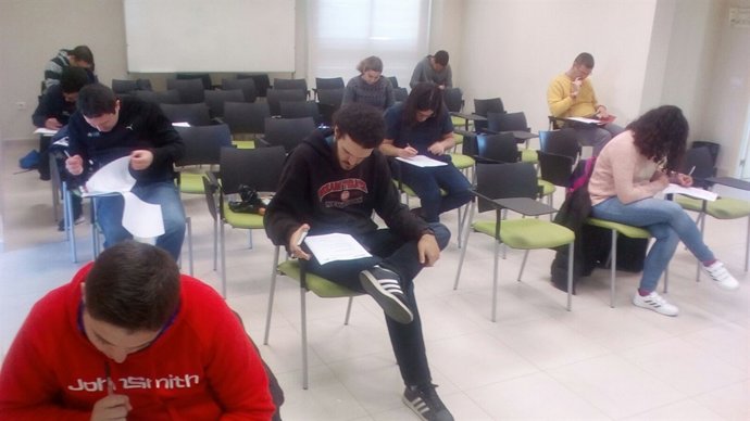 Jóvenes con autismo se presentan a unas oposiciones de la Junta