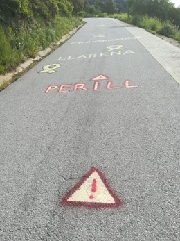 Pintadas contra Llarena en el acceso a la Escuela Judicial en Barcelona
