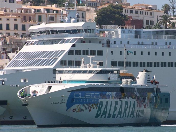 El 'fast-ferry' Ramon Llull de Baleària