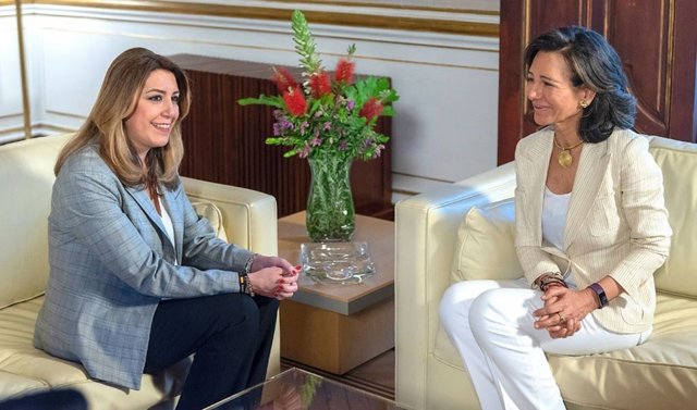 Presidenta de la Junta, Susana Díaz, con la presidenta del Santander, Ana Botín