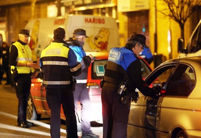 Control de Policía en Oviedo