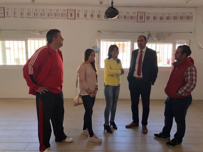El diputado provincial Jesús Solís visita obras en Alcalá del Valle