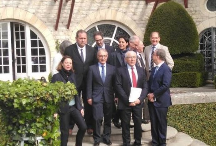 Los impulsores del encuentro de Kanbo, antes del inicio de la conferencia intern