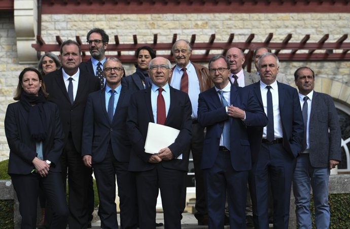 Ace a Cambo (França) per escenificar la dissolució d'ETA