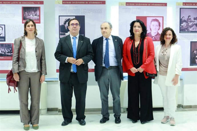 Estela Martín, Vicente Guzmán, Jesús Baigorri, Pilar Rodríguez y Rosario Moreno.