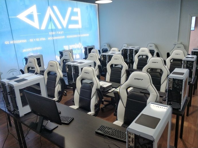 EVAD centro formativo en videojuegos local Plutarco