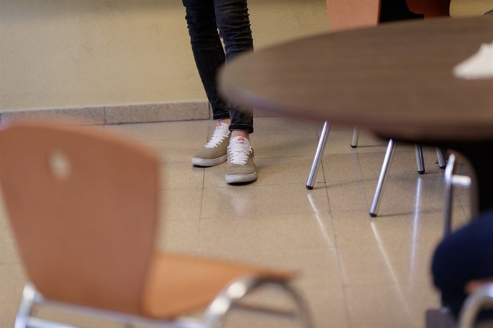 Estudi, estudiar, estudiant, estudiants, classe, classes, aula, aules, alumne