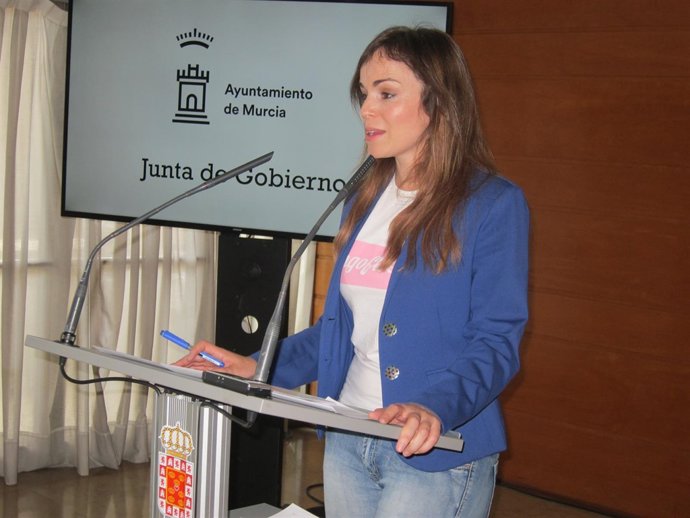  La Edil Rebeca Pérez                              