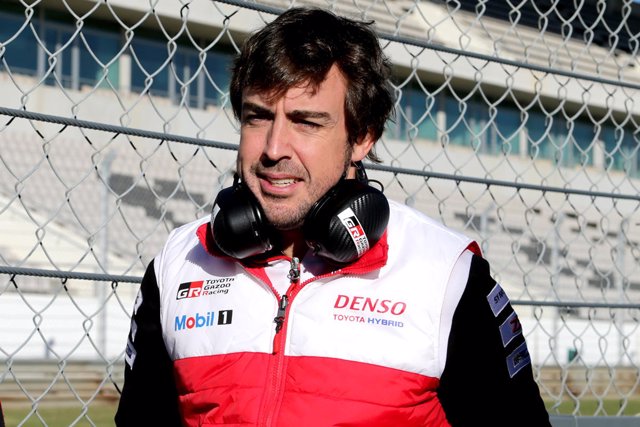 Fernando Alonso con el equipo Toyota del WEC