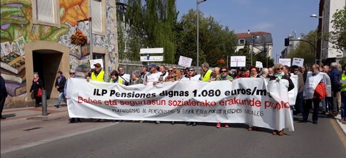 Manifestación pensionistas en Vitoria