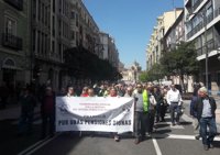 Cerca de un millar de personas dicen "basta" a las pensiones de "miseria"