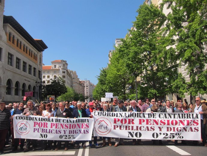 Manifetación por las pensiones en Santander                 