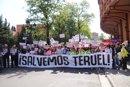 Miles de personas piden en Zaragoza inversiones pa