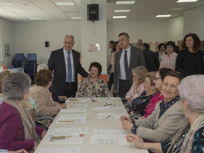 Ceniceros y Escobar, durante la visita
