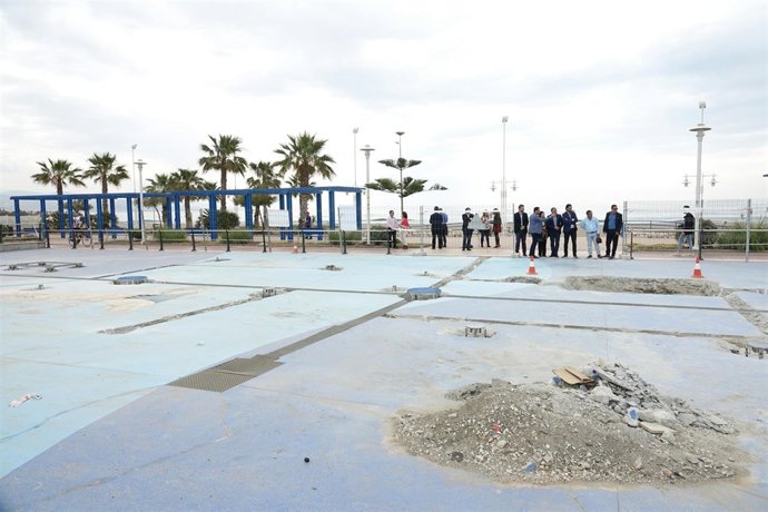 Obars en Paseo Martítimo de Antonio Banderas, en Málaga capital 